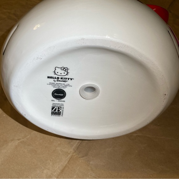 Hello kitty planter - Picture 5 of 10